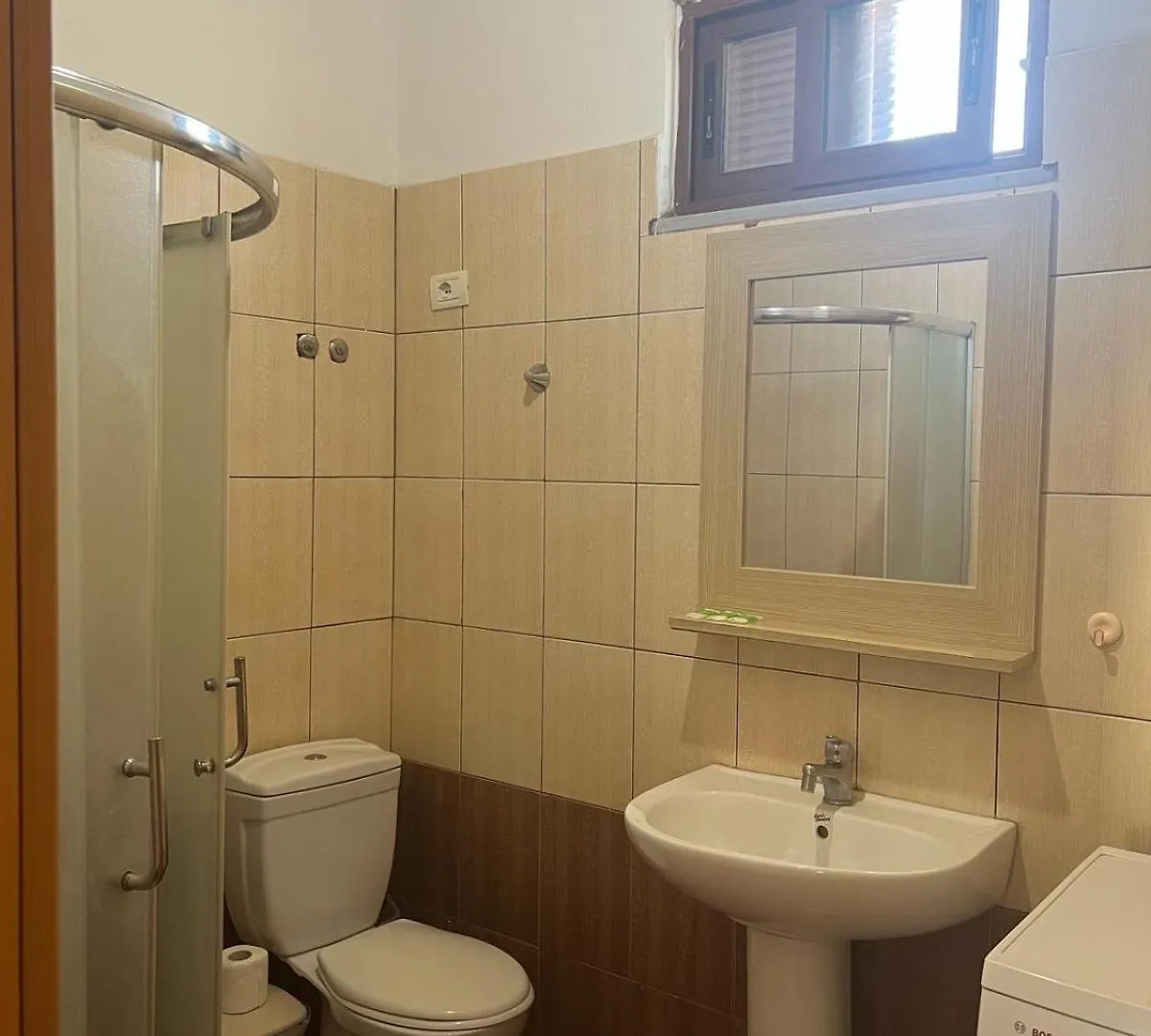 Vila7 Divjake Villa